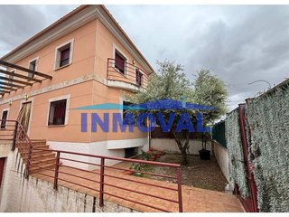 Casa pareada en venta en Zona Norte - Nueva Valdepeñas en Valdepeñas