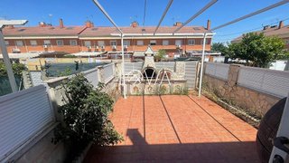 Casa adosada en venta en Fuentebella-San Felix-El Leguario en Parla