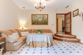 Chalet en venta en Zubia (La)