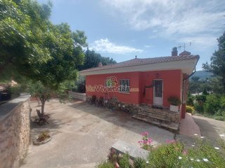 Chalet en venta en Vallirana