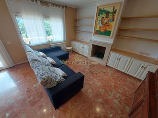 Chalet en venta en Vallirana