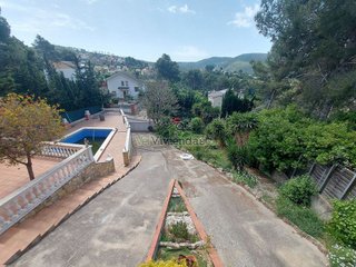 Chalet en venta en Vallirana