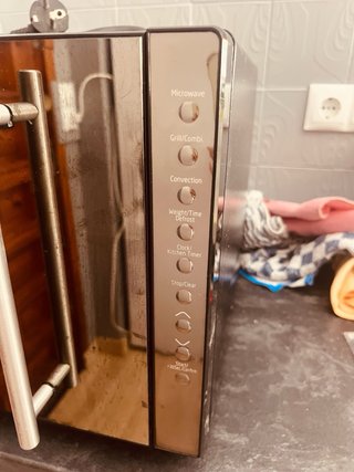 Horno Microondas Mixto KOENIC