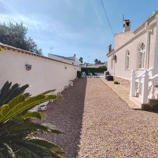 Chalet en venta en La Siesta - El Salado - Torreta en Torrevieja