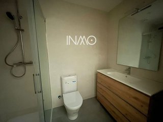 Casa adosada en venta en Centre en Rubí