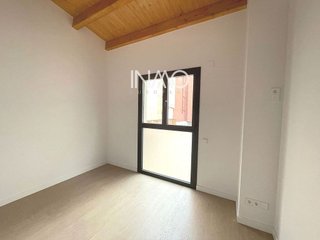 Casa adosada en venta en Centre en Rubí
