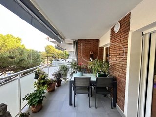 Piso en venta en Gran Via del Mar-Zona Universitaria en Castelldefels