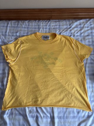 Camiseta Zara Bad Bunny Amarilla