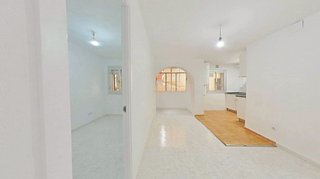 Piso en venta en Les Roquetes en Barcelona