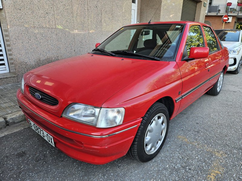 Ford Escort 1994 - foto 1