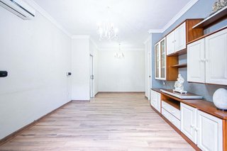 Piso en venta en Colores - Entreparques en Sevilla