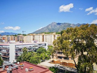 Piso en venta en Playa de la Fontanilla en Marbella