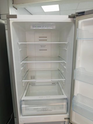 Nevera Combi Hisense 1.85m x 60cm