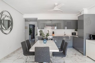 Piso en venta en Nueva Andalucía en Marbella