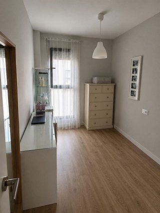 Piso en venta en Colores - Entreparques en Sevilla