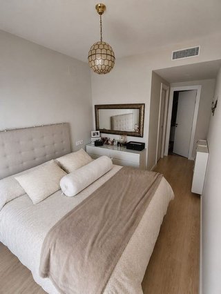 Piso en venta en Colores - Entreparques en Sevilla