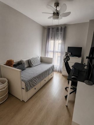 Piso en venta en Colores - Entreparques en Sevilla