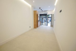 Piso en venta en Los Remedios en Sevilla