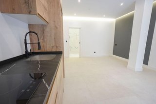 Piso en venta en Los Remedios en Sevilla