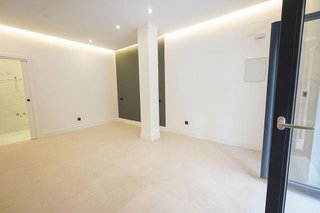 Piso en venta en Los Remedios en Sevilla