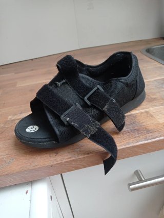 Zapato ortopédico post-operatorio