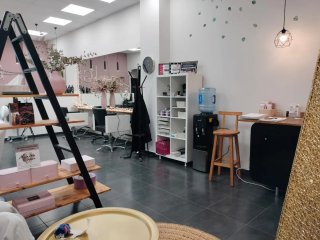 Traspaso peluquería y centro de estética equipado