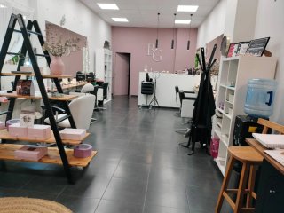 Traspaso peluquería y centro de estética equipado