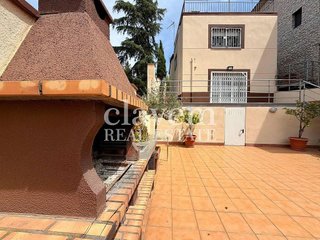 Chalet en venta en Torre Baró en Barcelona