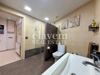 Chalet en venta en Torre Baró en Barcelona