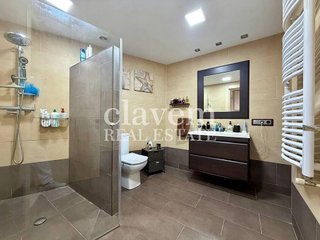 Chalet en venta en Torre Baró en Barcelona