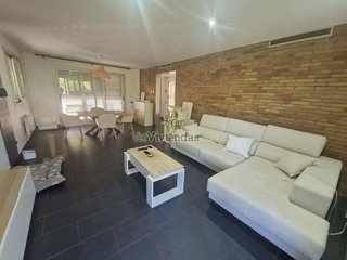 Chalet en venta en Vallirana