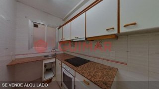 Piso en venta en El Camp de l'Arpa del Clot en Barcelona