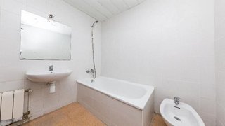 Piso en venta en Riu en Santa Coloma de Gramanet