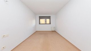 Piso en venta en Riu en Santa Coloma de Gramanet