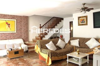 Casa adosada en venta en Torrelles de Llobregat