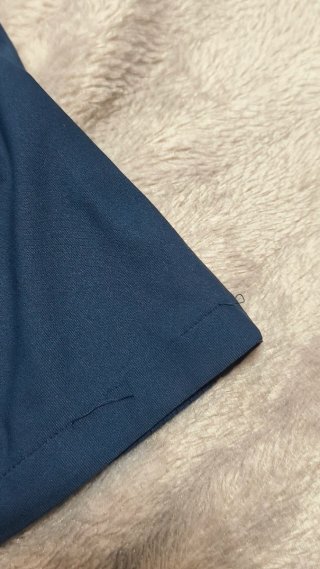 Camiseta deportiva Nike azul y gris