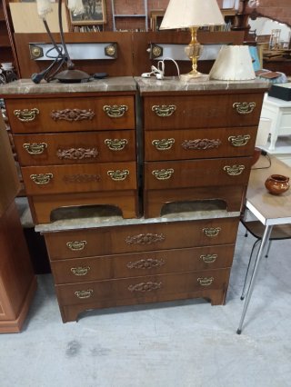 Conjunto mesitas y aparador madera mármol