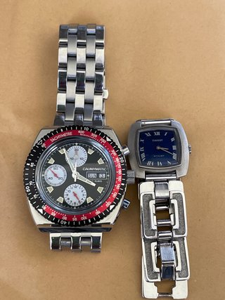 Lote 2 Relojes: Tissot y Caliny.