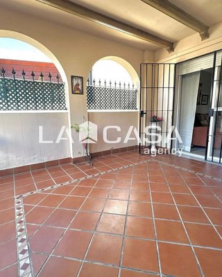 Chalet en venta en Gelves