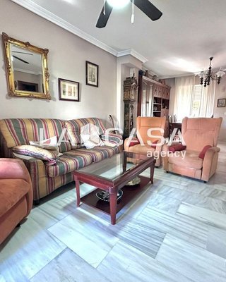 Chalet en venta en Gelves