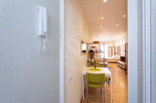 Piso en venta en El Raval en Barcelona