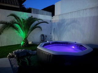 Jacuzzi Intex Negro