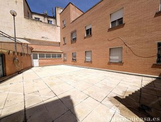Piso en venta en Linares