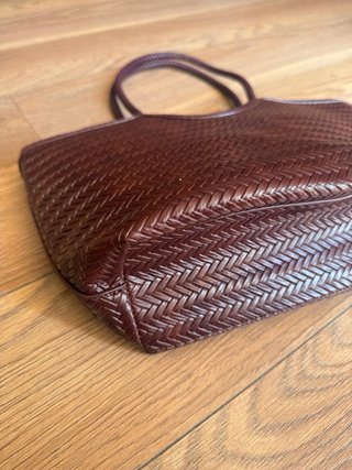 Bolso hombro marrón tejido nuevo con etiquetas