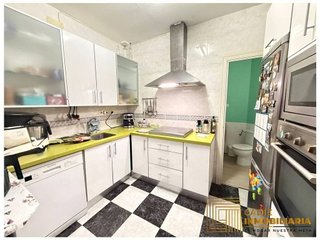 Piso en venta en La Caleta - La Viña en Cádiz