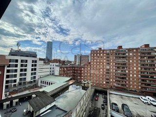 Piso en venta en San Pedro de Deusto-La Ribera en Bilbao