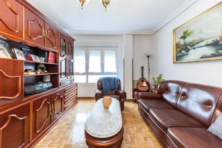 Piso en venta en El Coto en Gijón
