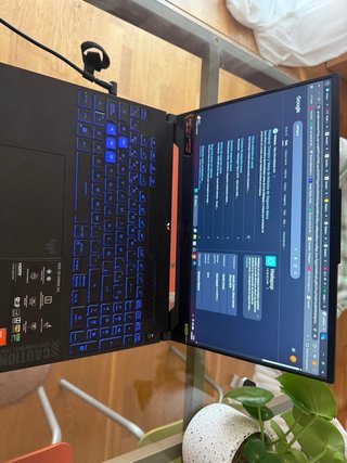 Portátil ASUS TUF R9 2023