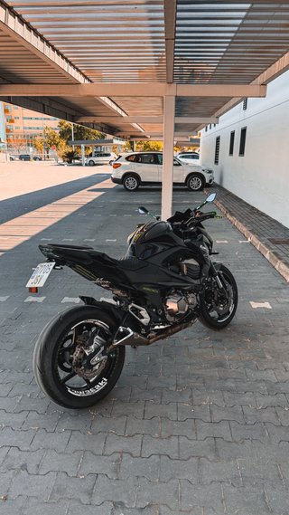 Kawasaki Z800 Negra A 113CV