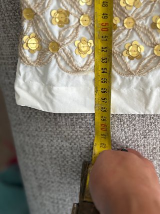 Falda blanco hueso  con bordado dorado